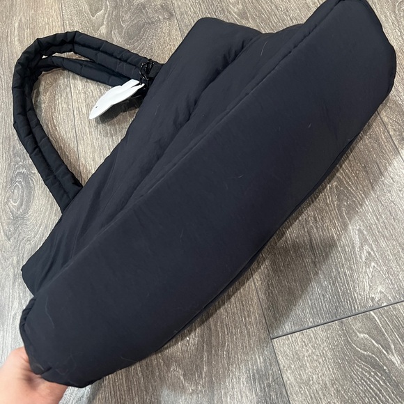 Starbucks x Miffy collaboration puffer tote bag - Picture 7 of 10